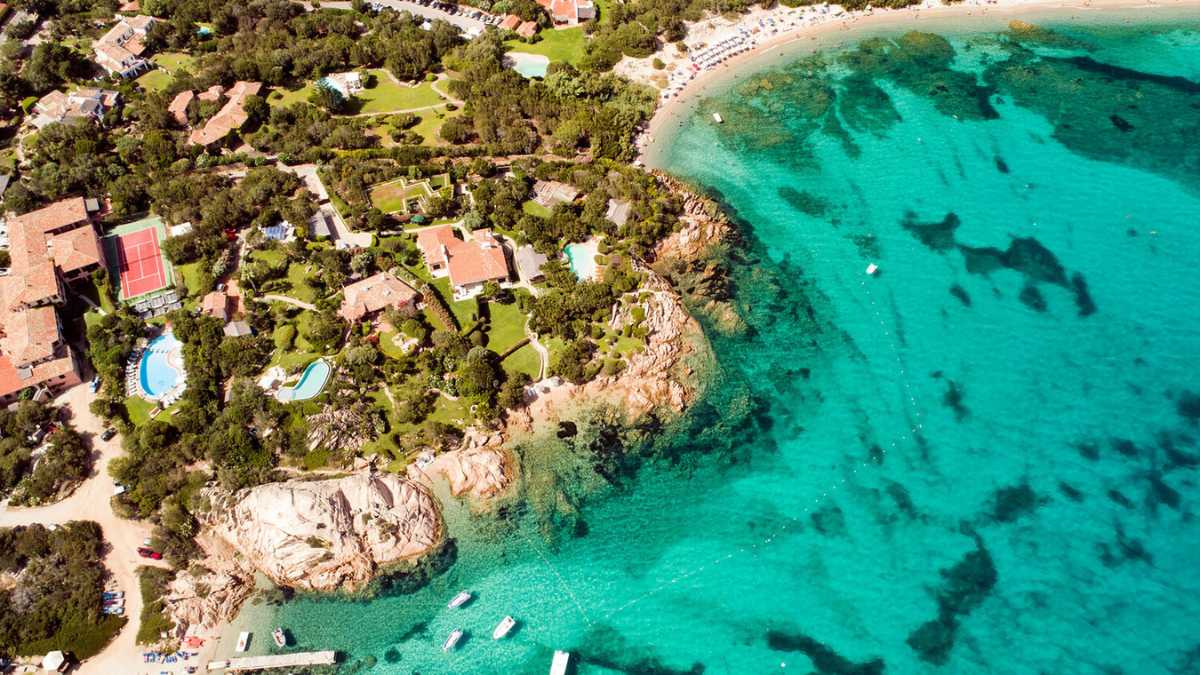Cosa fare a San Teodoro se piove: idee per giornate alternative
